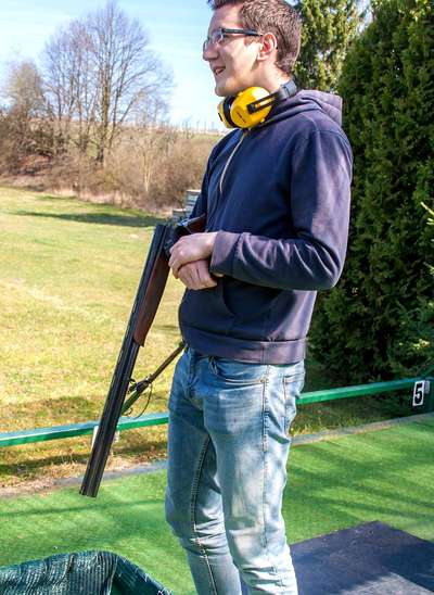 Clay pigeons shooting