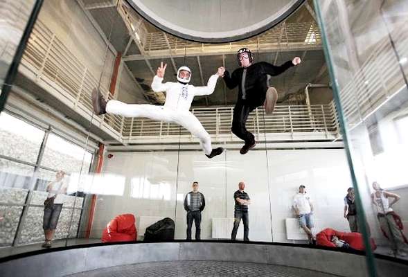 Skydiving arena