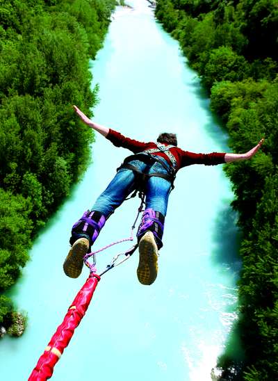 Bungee jumping